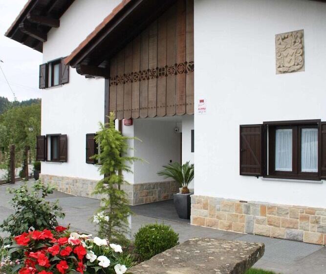 בית מלון כפרי Aldori Landetxea   Adults Only   Pets Friendly   Reserva De La Biosfera Urdaibai