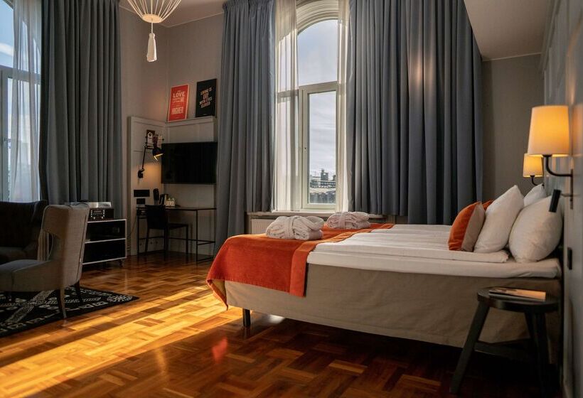 فندق Scandic Grand Central