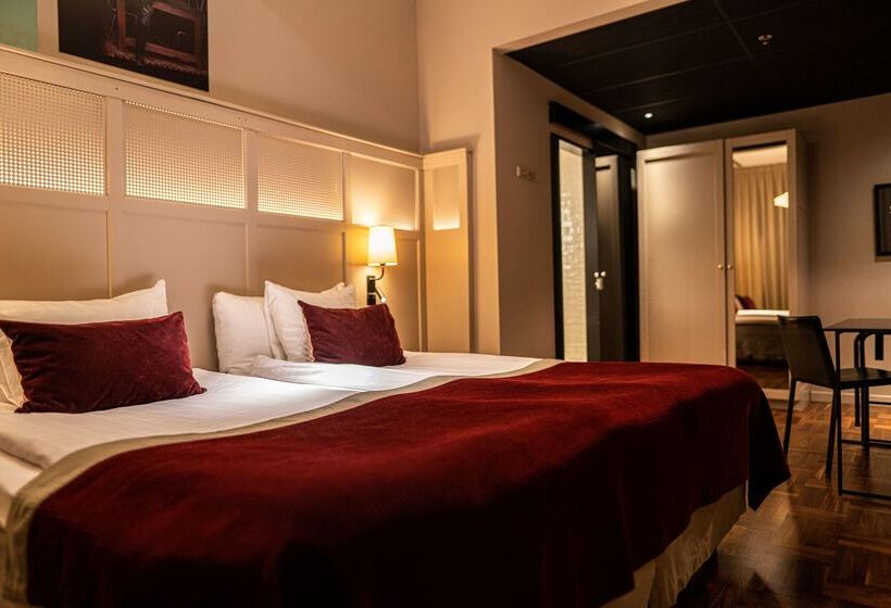هتل Scandic Grand Central