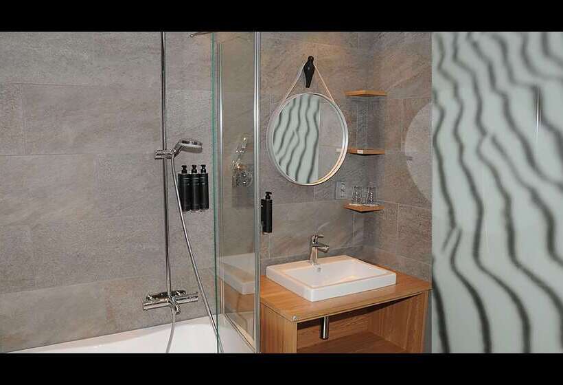 Отель Selma Spa+