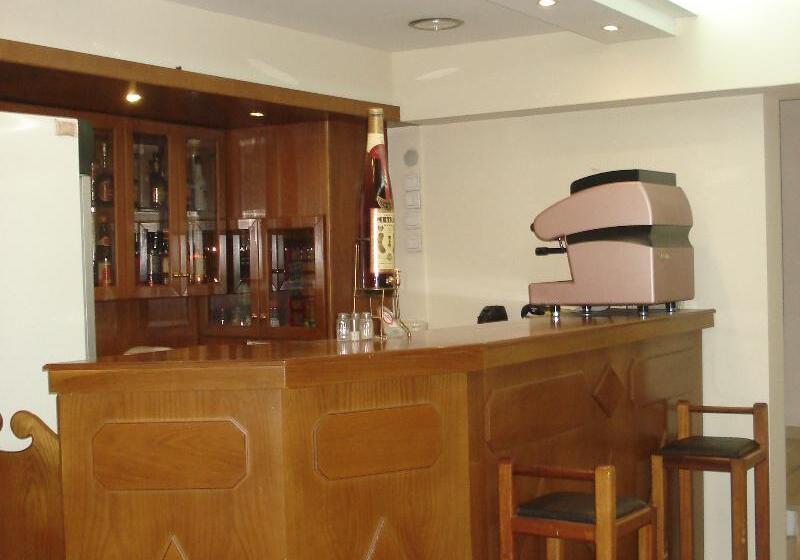 בית מלון כפרי Solomou Athens