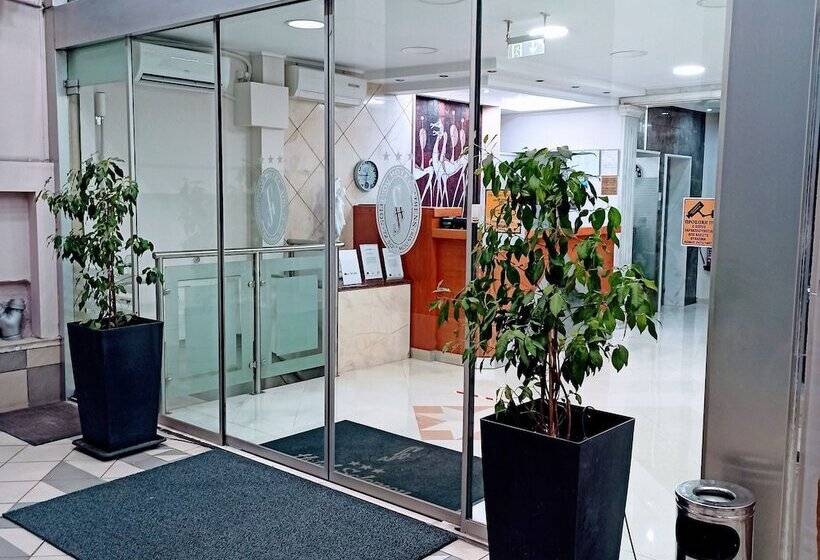 בית מלון כפרי Solomou Athens