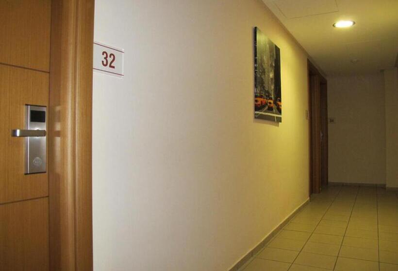 בית מלון כפרי Solomou Athens