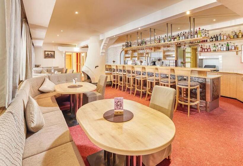 هتل Sunny Sölden