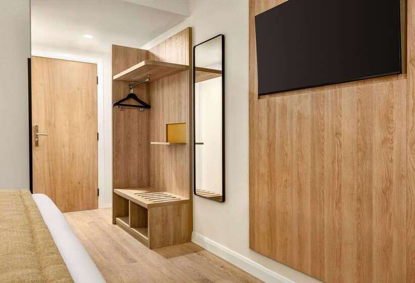 Отель Super 8 By Wyndham Chester East