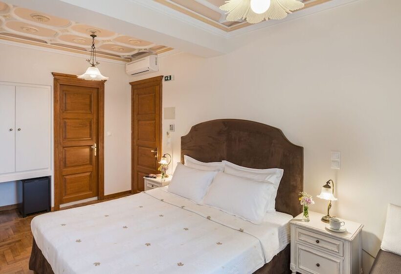 هتل Syrou Melathron