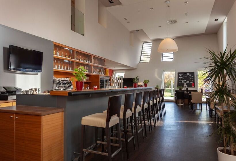 酒店 Hilton Garden Inn Innsbruck Tivoli