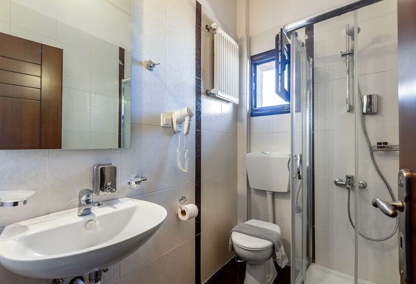 فندق Toti Boutique Rooms