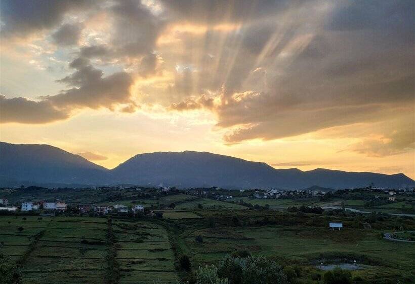 בית מלון כפרי Viktoria Tirana