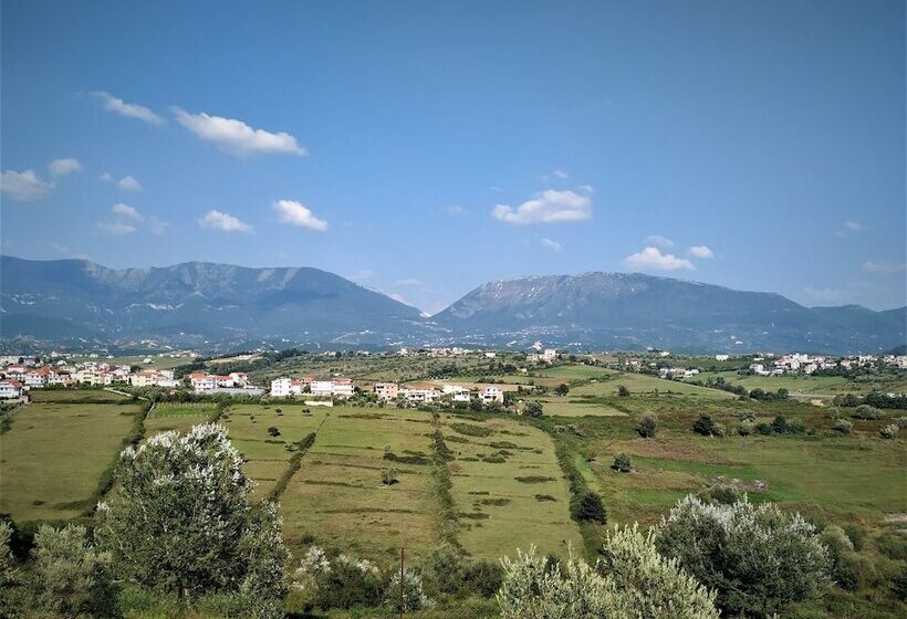 בית מלון כפרי Viktoria Tirana