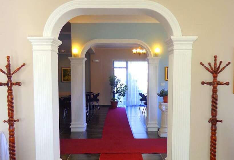 בית מלון כפרי Viktoria Tirana