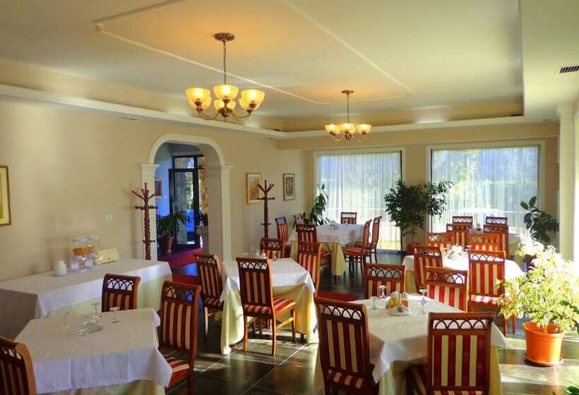 בית מלון כפרי Viktoria Tirana