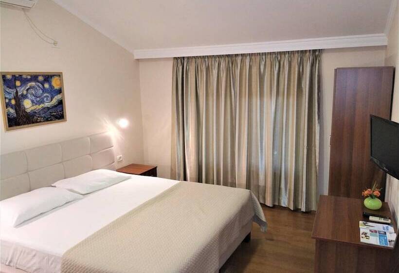 בית מלון כפרי Viktoria Tirana