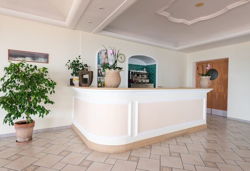 فندق Villa Ireos