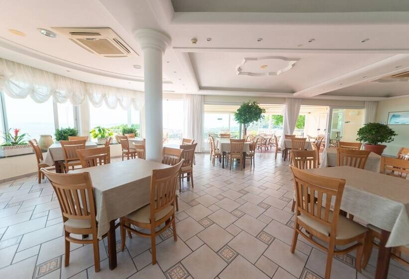 فندق Villa Ireos