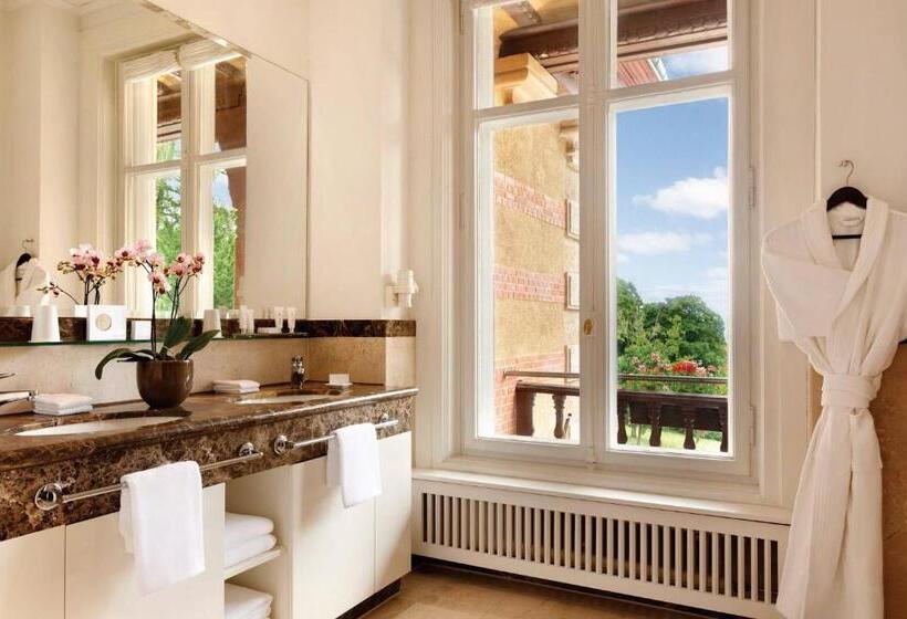 ホテル Villa Rothschild, Autograph Collection