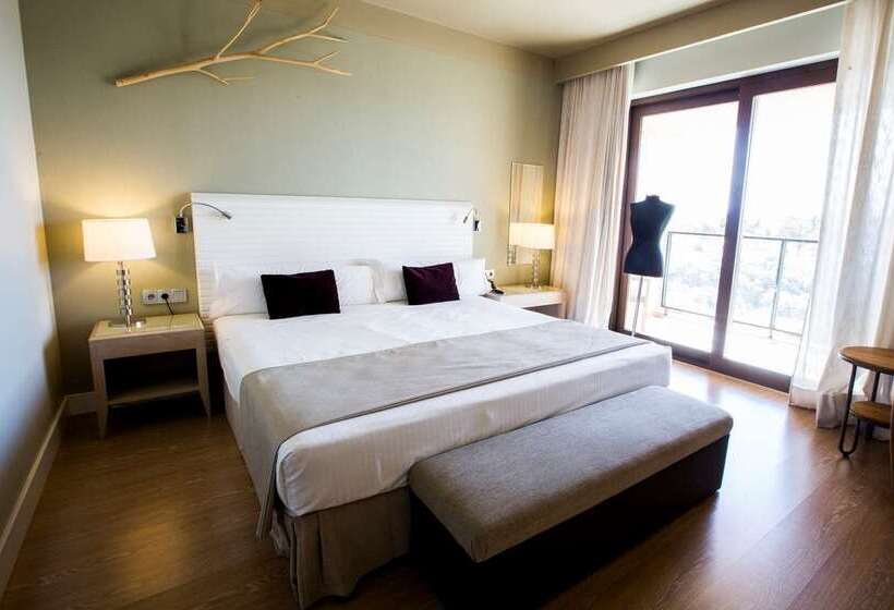 בית מלון כפרי Vincci Valdecanas Golf