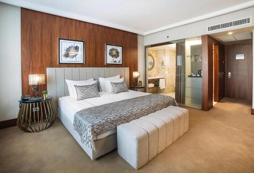 Vogue Hotel Supreme Istanbul