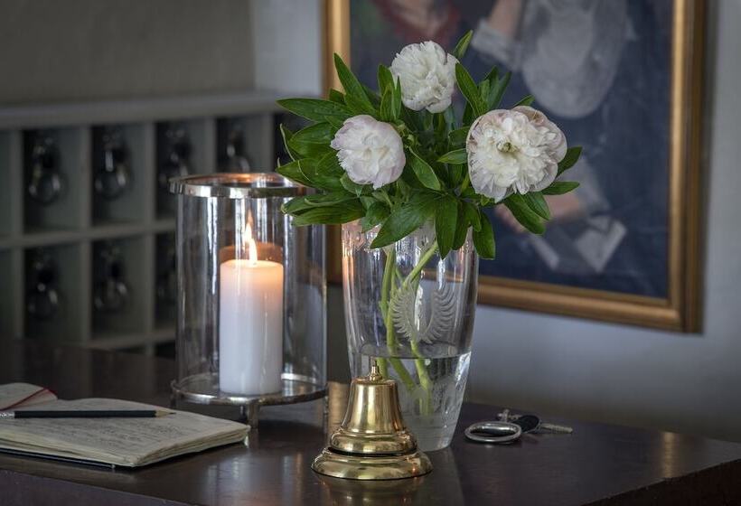 Отель Västanå Slott