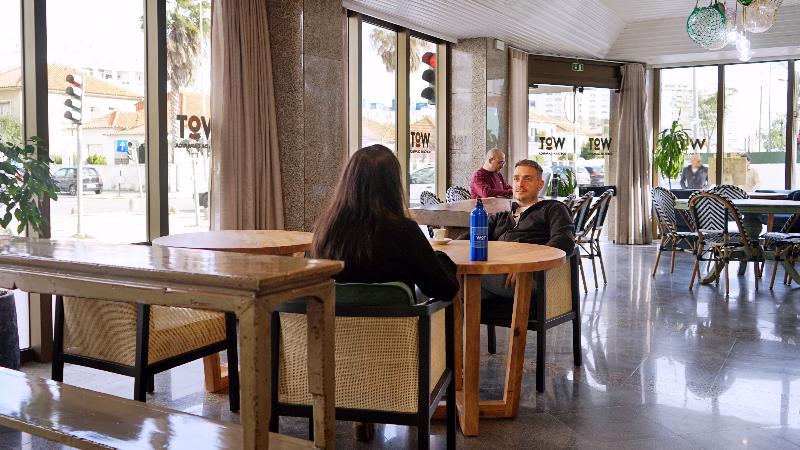 ホテル WOT Costa da Caparica