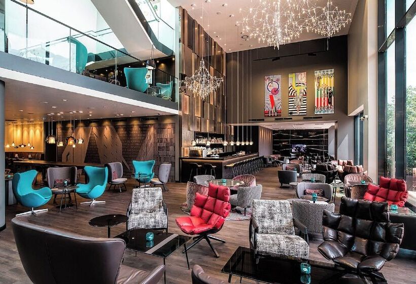 Motel One Vienna   Westbahnhof