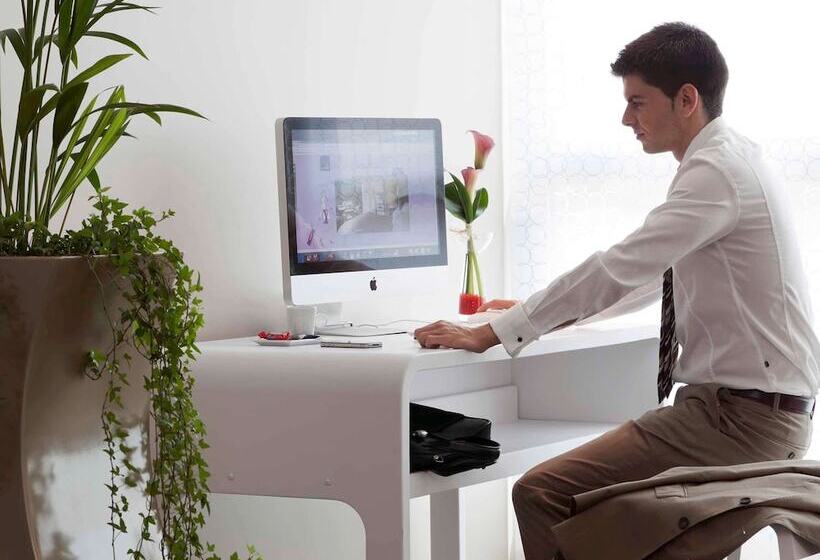 Novotel Suites Malaga Centro