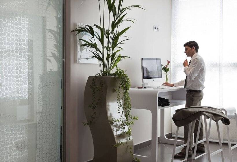 Novotel Suites Malaga Centro