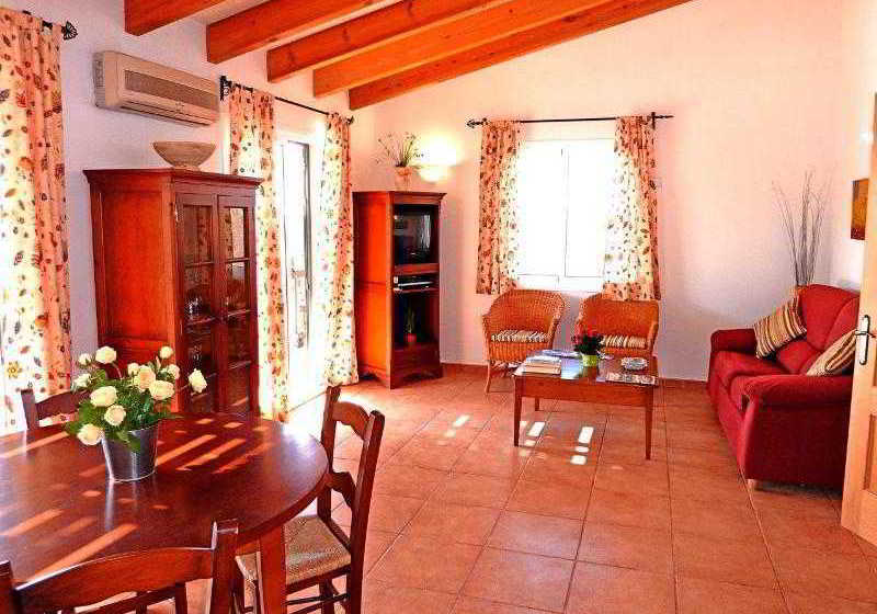 אתר נופש Villas Menorca Sur