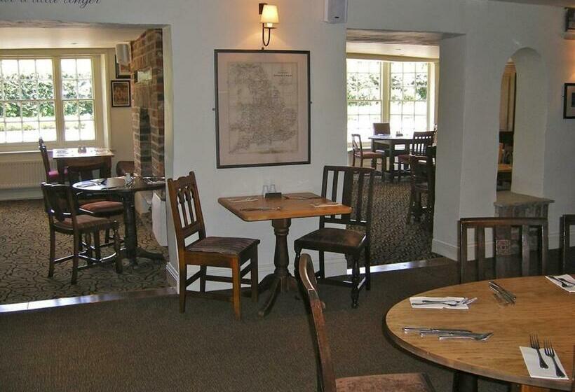 הוסטל The Pelican Inn