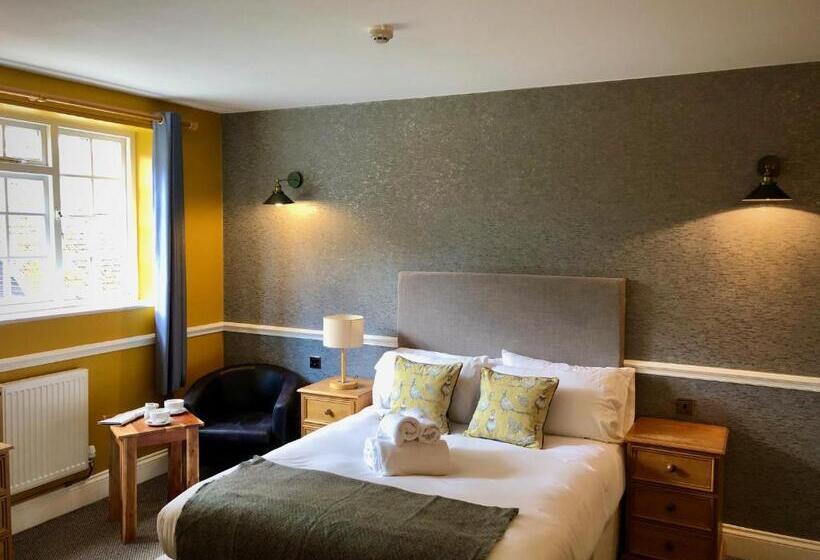 הוסטל The Pelican Inn