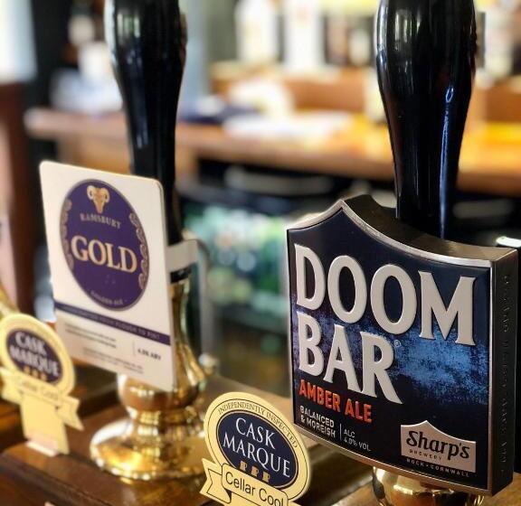 فندق صغير The Pelican Inn