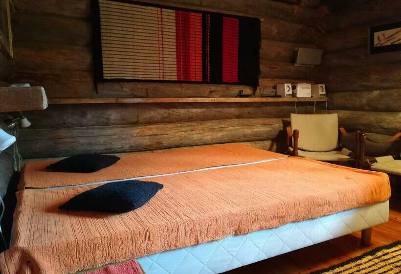 Общежитие Tunturipöllö Guesthouse