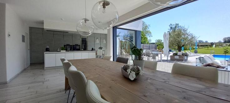 Villa Blue Garden B&b Vlaamse Ardennen Nabij Pairi Daiza