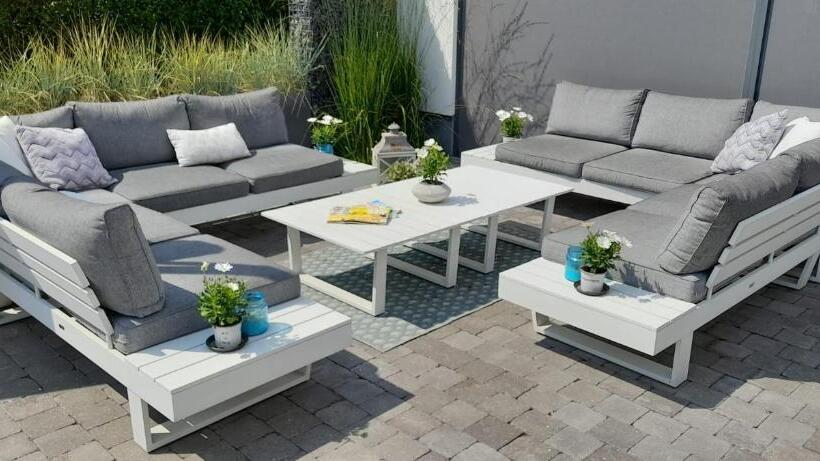 Villa Blue Garden B&b Vlaamse Ardennen Nabij Pairi Daiza