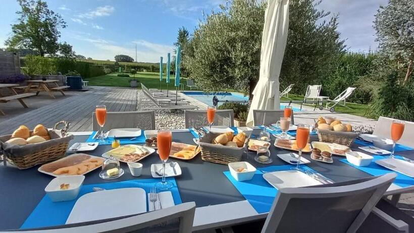 Villa Blue Garden B&b Vlaamse Ardennen Nabij Pairi Daiza