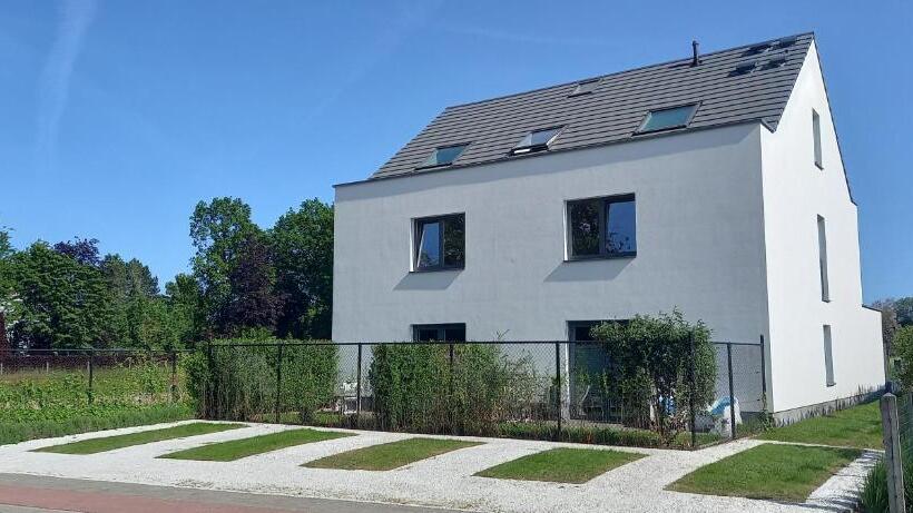 Villa Blue Garden B&b Vlaamse Ardennen Nabij Pairi Daiza