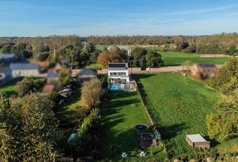 Villa Blue Garden B&b Vlaamse Ardennen Nabij Pairi Daiza