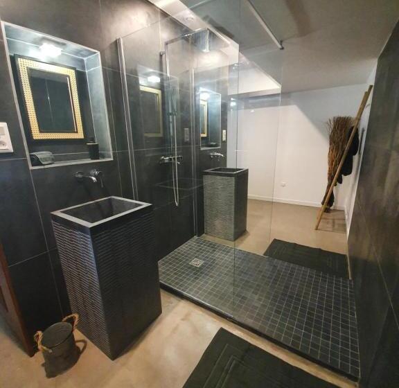 Bed and Breakfast Au Secret Des Brégines