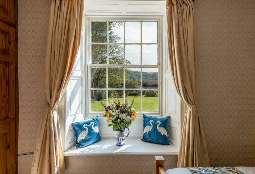 ベッドアンドブレックファースト Whicham Hall