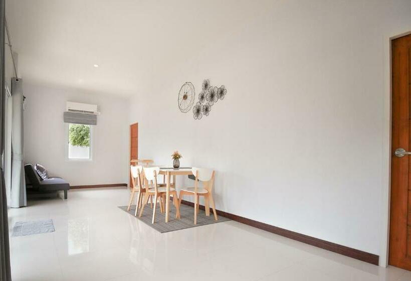 هتل Akard Private Villas Sattahip