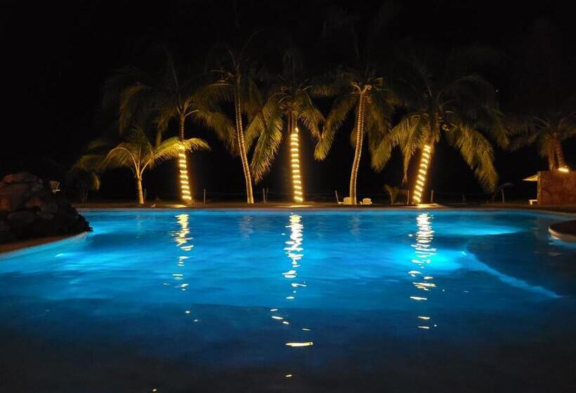 Отель Bahía Paraíso