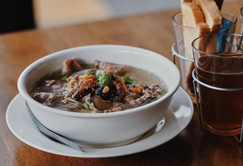 Hotel Bansuay Bangkadi