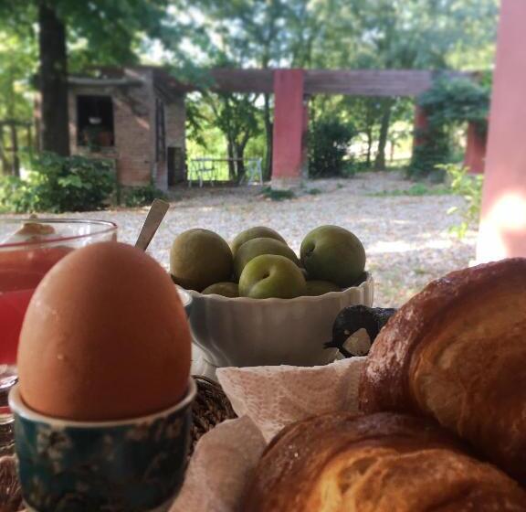 בית מלון כפרי Monfrà   Ospitalità Rurale, Vigneti E Cantina