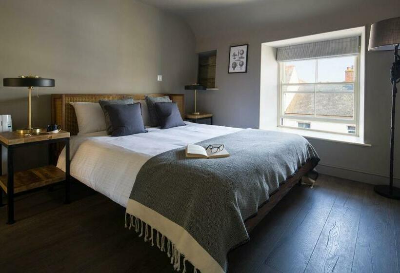 בית מלון כפרי Seven Stars Penryn