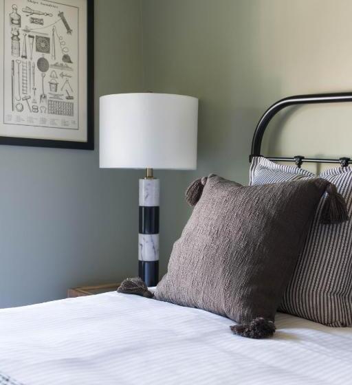 בית מלון כפרי Seven Stars Penryn