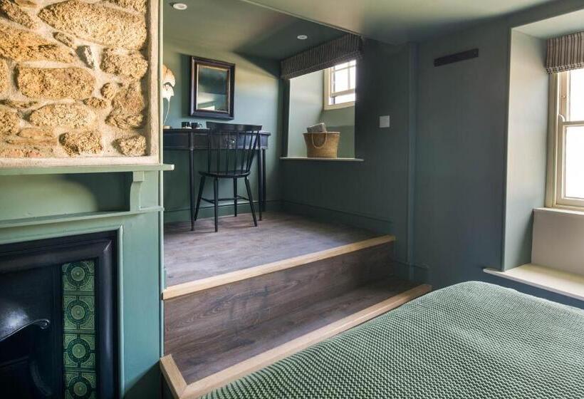 בית מלון כפרי Seven Stars Penryn