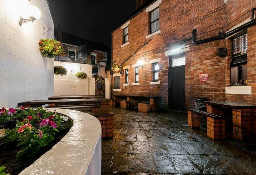 Отель The Roman Bath