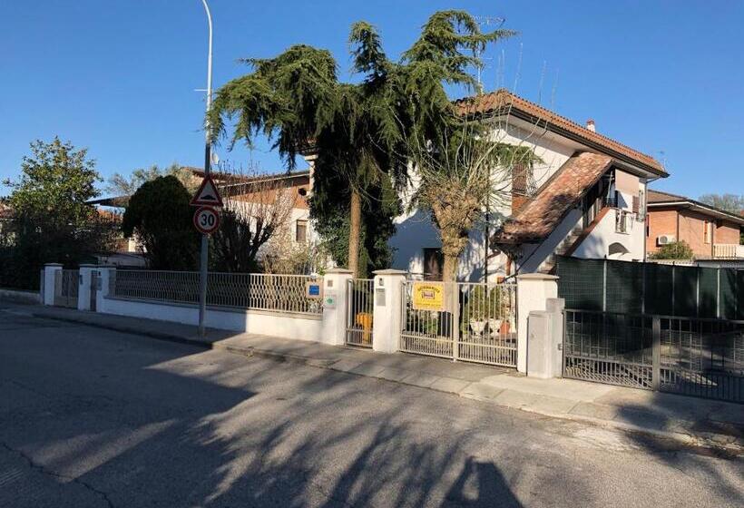 ペンション Alloggio Al Giardino