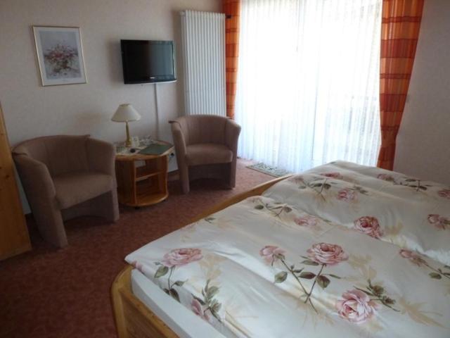 ペンション Alte Weinstube