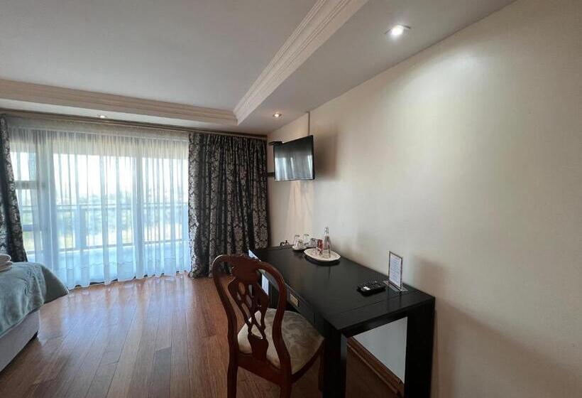 پانسیون Kalashe Bed & Breakfast